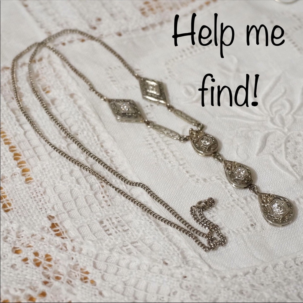 ISO Vintage Solid Gold Necklace in this style - Picture 2 of 2